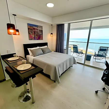 Apartamento Aparta Estudio/balcón Privado/frente Al Mar *