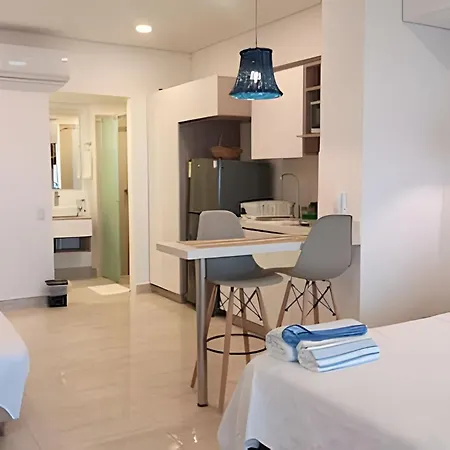 Apartamento Aparta Estudio/balcón Privado/frente Al Mar *